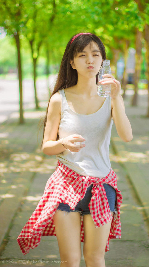 湖人本赛季的“新核心”，詹姆斯与新人默契十足，湖人球队詹姆斯