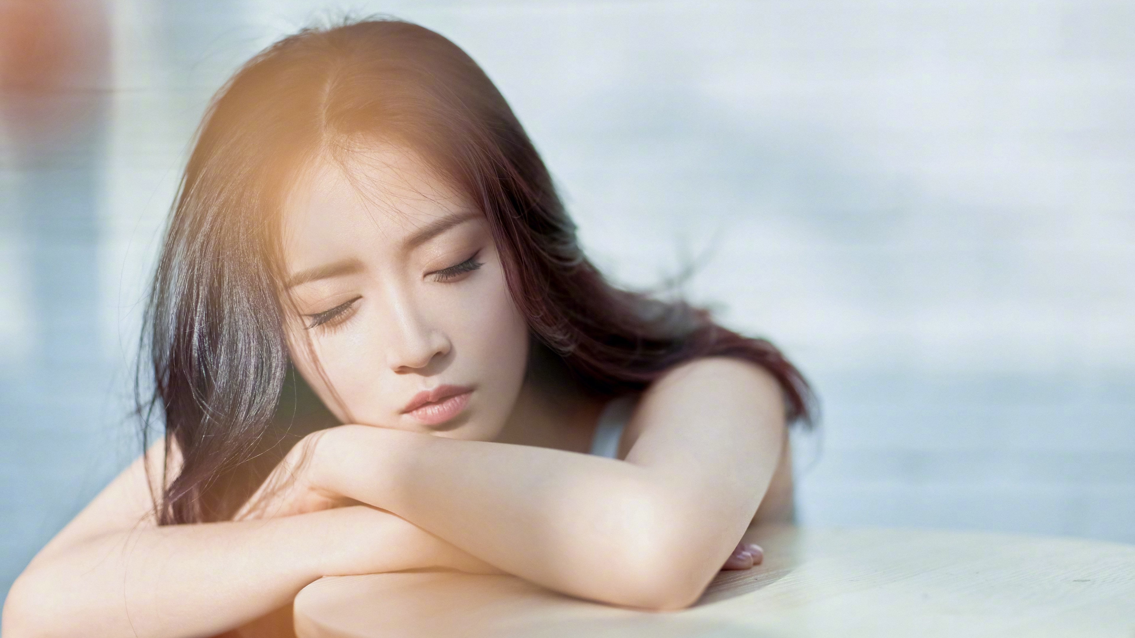 巴塞罗那主场惊险获胜，领跑西甲积分榜巩固，巴塞罗那西甲联赛